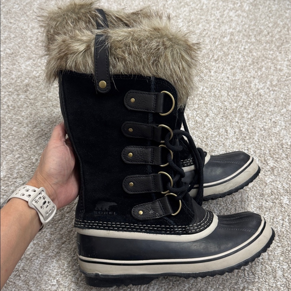 Sorel Black Suede Lace-Up Winter Boots with Faux Fur Trim - Picture 2 of 5